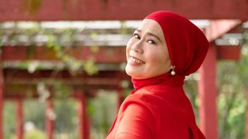 Alasan Haru Dewi Yull Tolak Operasi Lasik Usai Mata Kanan Dinyatakan Buta